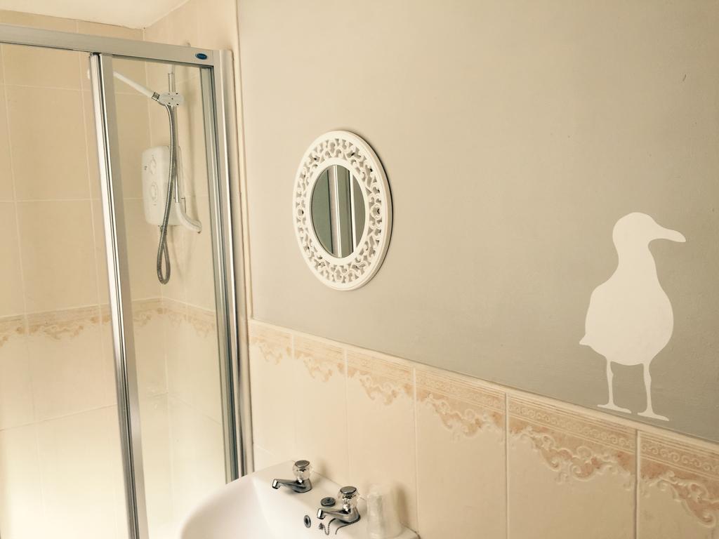 Pier Inn Cottage Уитби Екстериор снимка